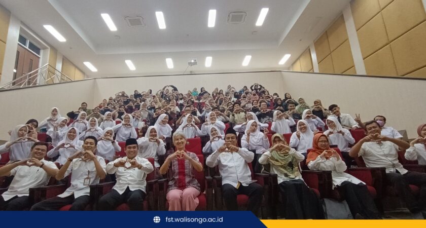 Jurusan Matematika Fakultas Sains dan Teknologi UIN Walisongo Semarang Gelar Guest Lecture Internasional Bersama Prof. Ioana Mihaila