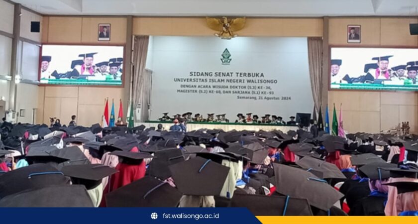 258 Mahasiswa FST Resmi Diwisuda pada Sidang Senat Terbuka Sarjana Periode 93