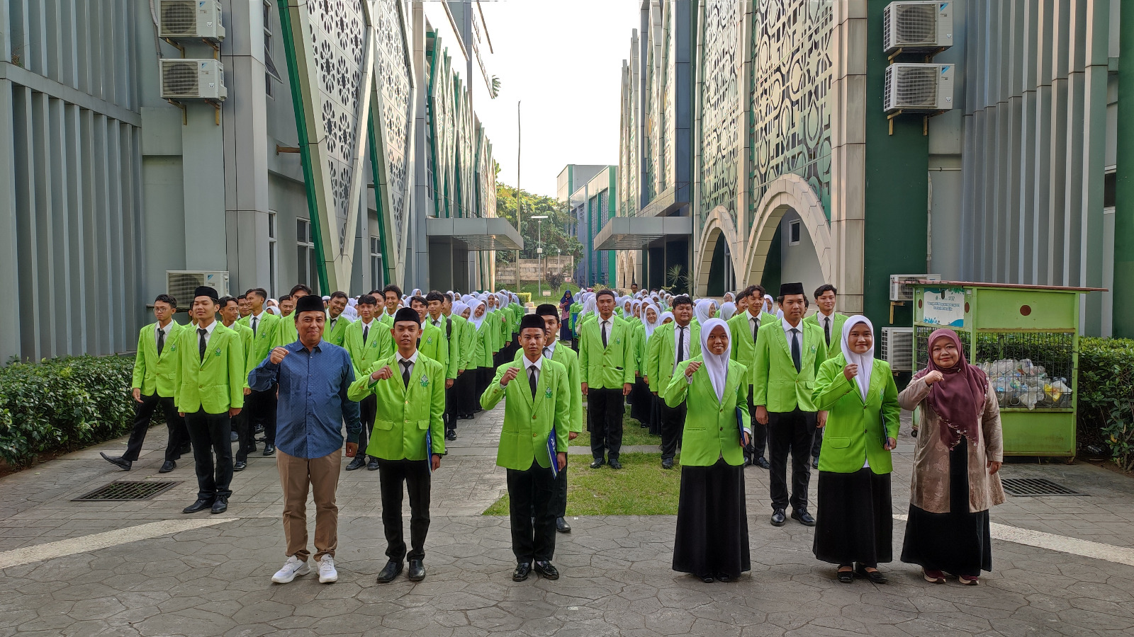 FST UIN Walisongo Gelar Apel Pelepasan Mahasiswa Program PLP 1 dan 2 Tahun Akademik 2025/2026