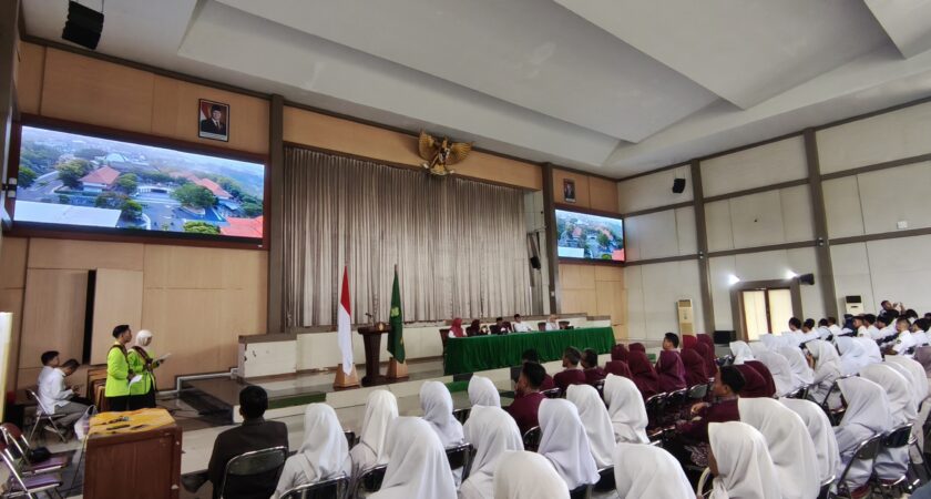 MAN Kota Tegal Laksanakan School Visit ke Fakultas Sains dan Teknologi UIN Walisongo Semarang