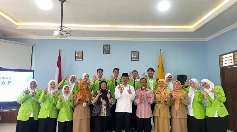 FST UIN Walisongo Terjunkan Mahasiswa PLP I dan PLP II ke 24 Sekolah dan Madrasah Mitra