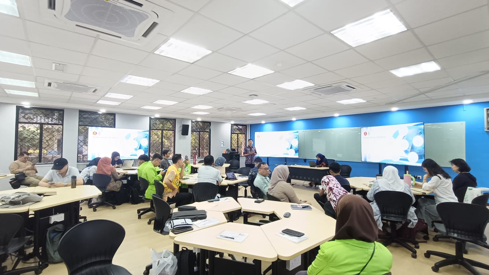 Dosen Jurusan Kimia UIN Walisongo Berbagi Inovasi Pembelajaran melalui Guest Lecture di UTM Malaysia