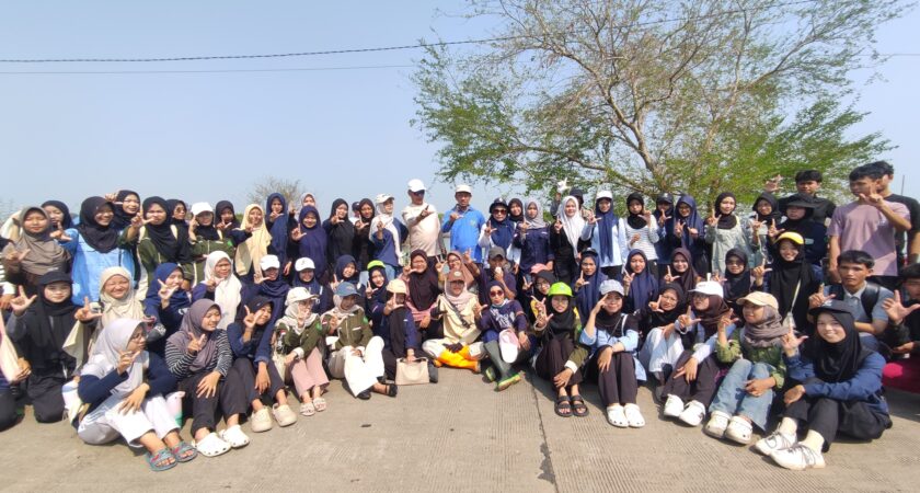 UIN Walisongo Dorong Kolaborasi Lintas Institusi untuk Tanam 1.000 Mangrove di Pesisir Mangkang Kulon