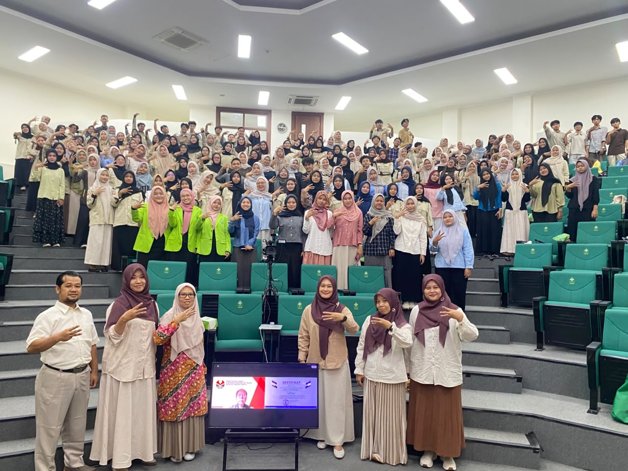Transformasi Pembelajaran Matematika untuk Menjawab Tantangan di Era Society 5.0 dan AI